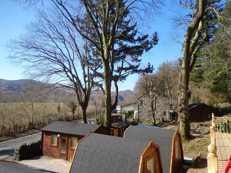 Bryn Dinas Camping Pods Ltd. Hotel Beddgelert Eksteriør billede